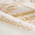 Pikowana powierzchnia pokrowca MaybeBaby® MB Bamboo z antyalergiczną owatą